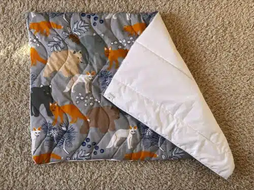Kotimainen peitto eläinkuosilla 75x115cm