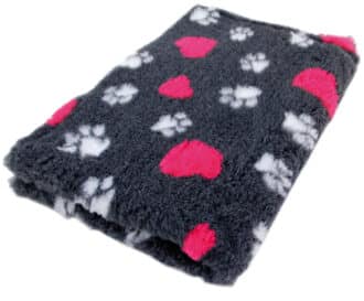 Foxy Fur -makuualusta Tummanharmaa hertta